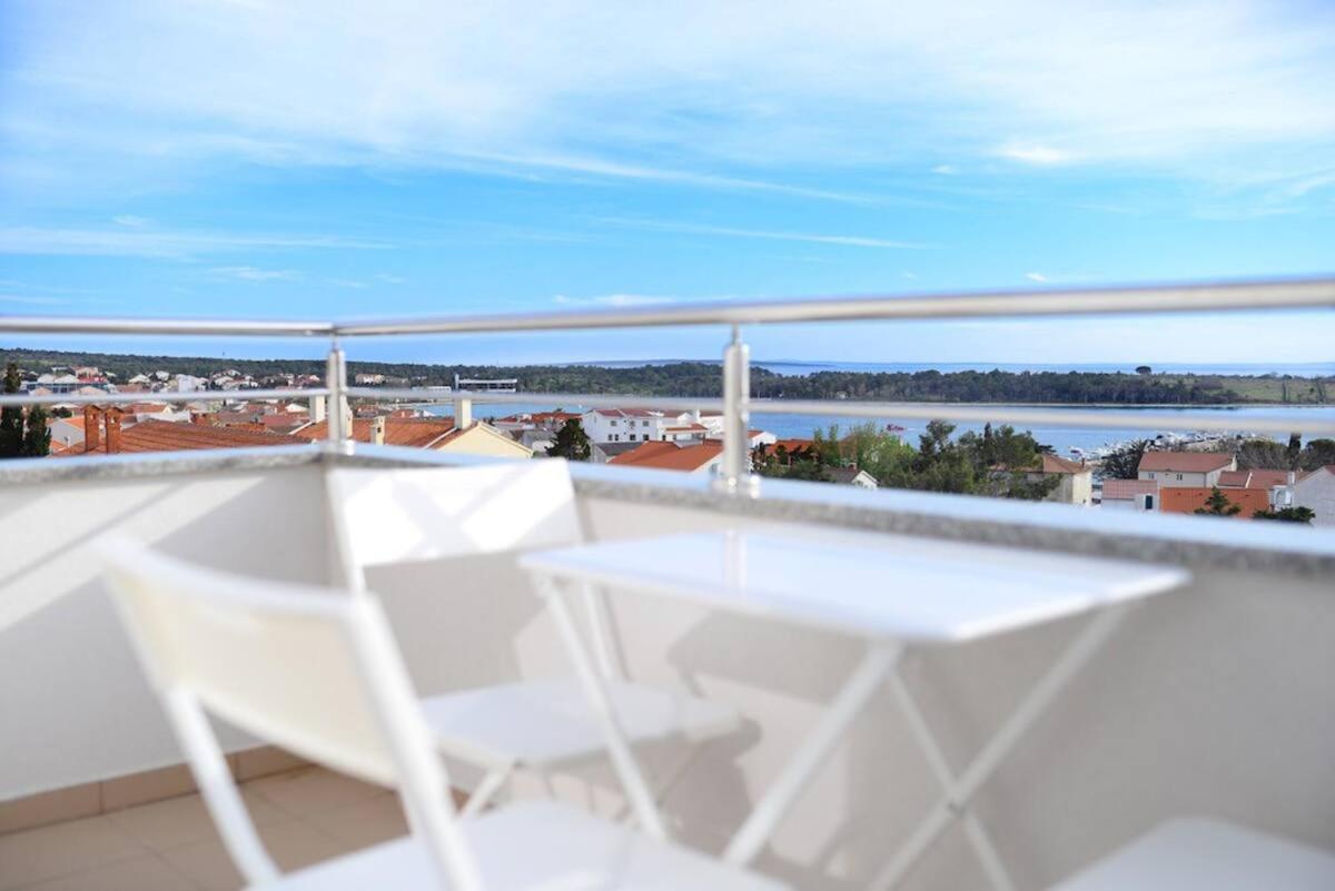 Avada Premium Lägenhet Novalja Exteriör bild